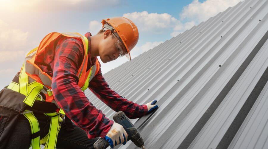 GAF certified roofer in Vallonia, IN